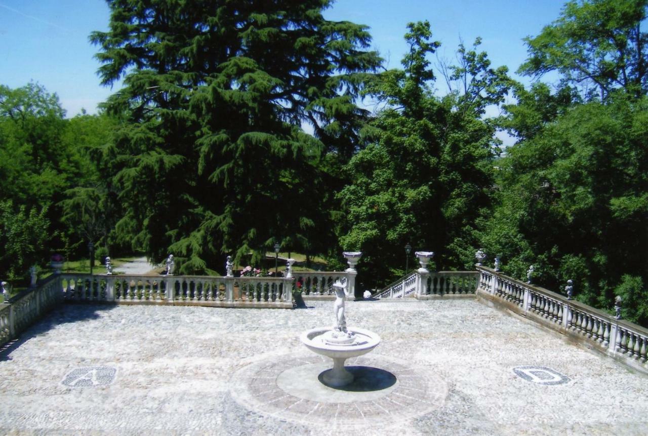 Charme Of Villa Capannina โนวีลิกูเร ภายนอก รูปภาพ