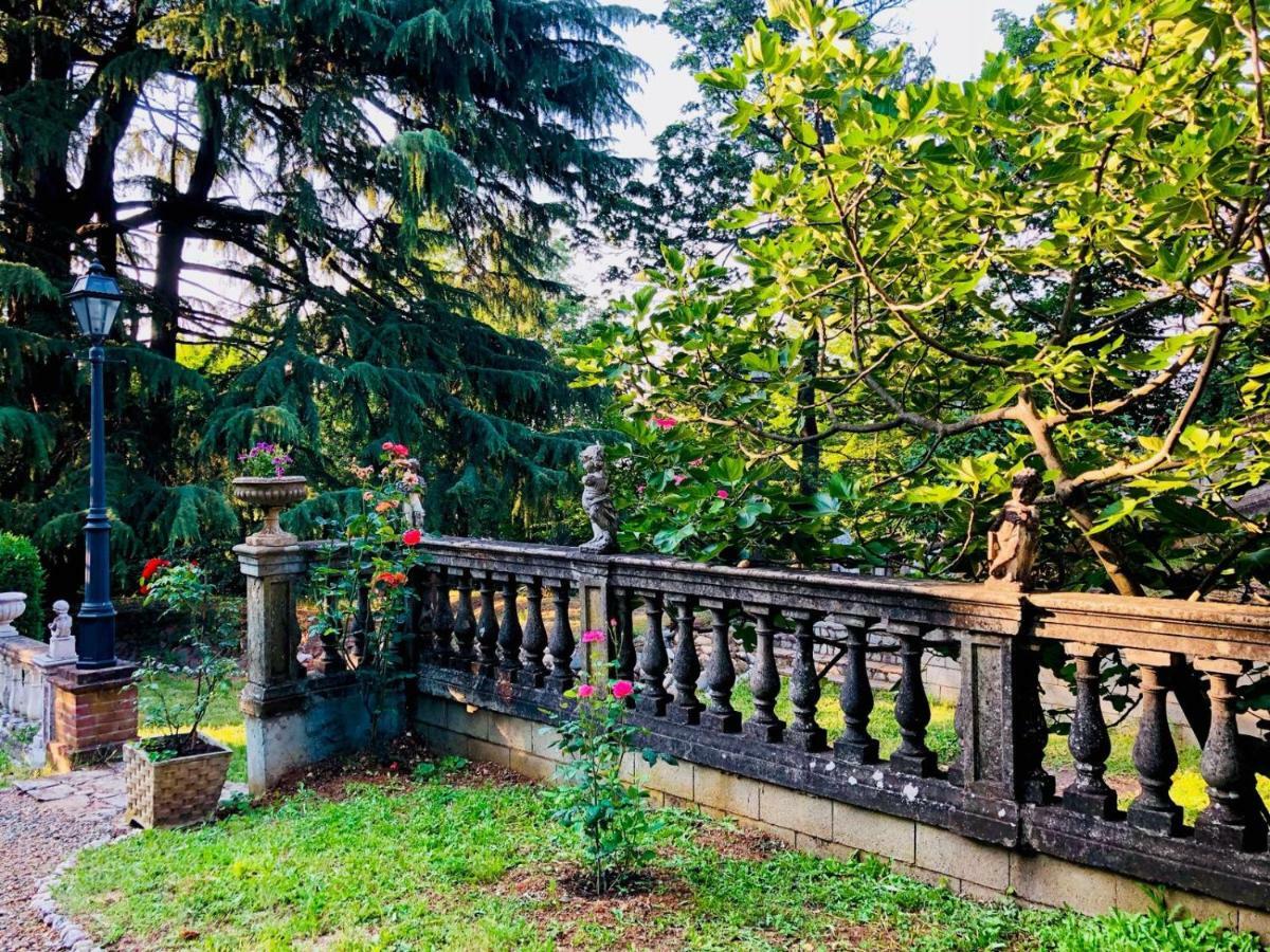 Charme Of Villa Capannina โนวีลิกูเร ภายนอก รูปภาพ